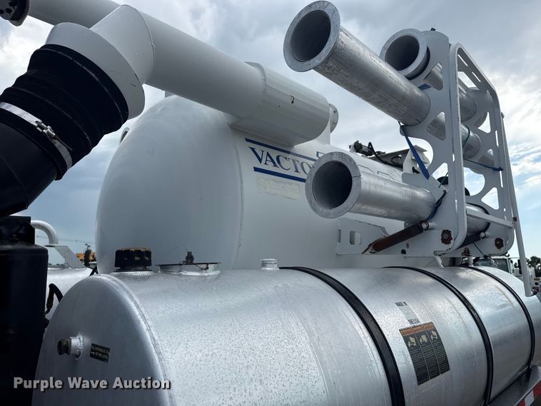 image for item EG6128 2006 Sterling  Acterra sewer jetter truck