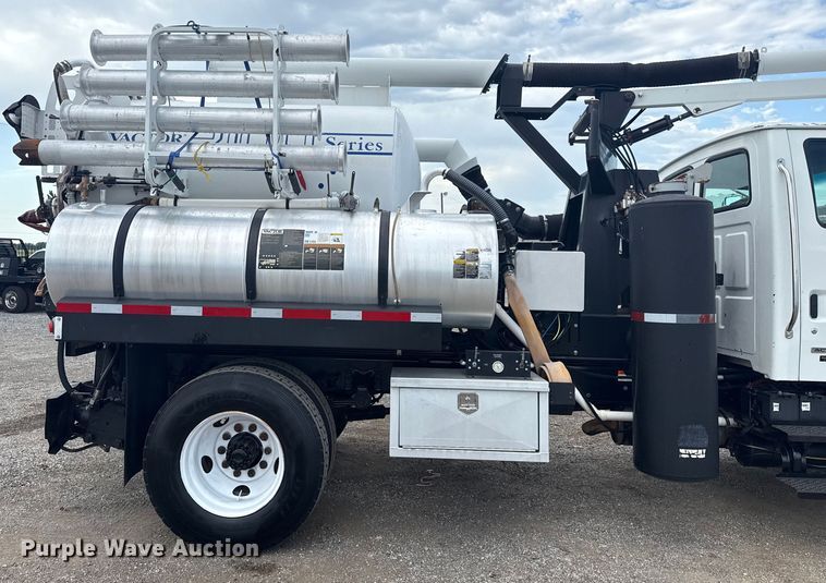 image for item EG6128 2006 Sterling  Acterra sewer jetter truck