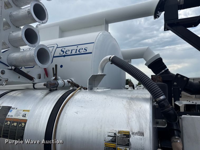 image for item EG6128 2006 Sterling  Acterra sewer jetter truck