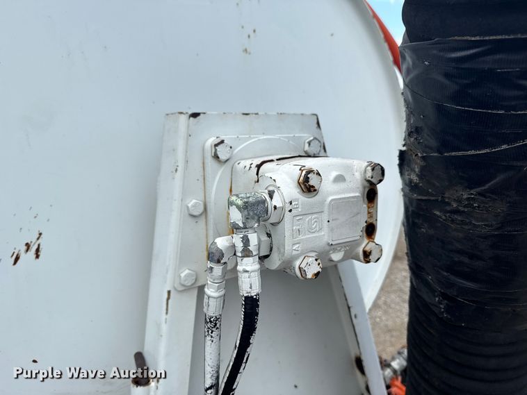 image for item EG6128 2006 Sterling  Acterra sewer jetter truck