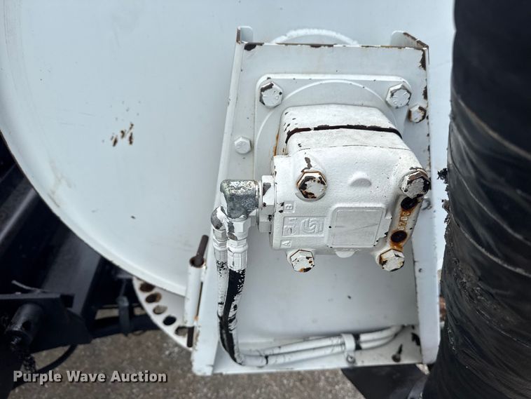 image for item EG6128 2006 Sterling  Acterra sewer jetter truck