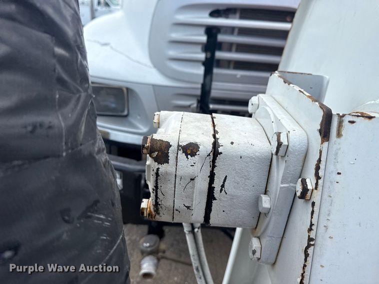 image for item EG6128 2006 Sterling  Acterra sewer jetter truck