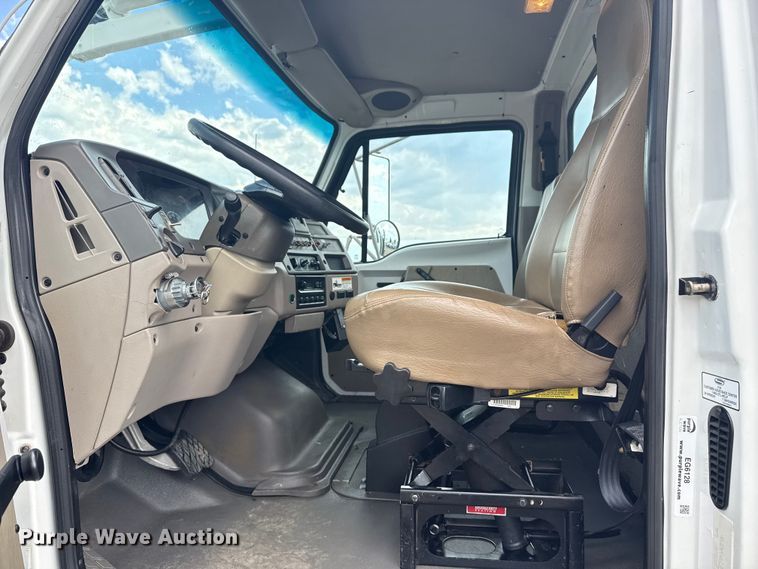 image for item EG6128 2006 Sterling  Acterra sewer jetter truck