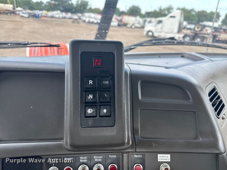 image for item EG6128 2006 Sterling  Acterra sewer jetter truck