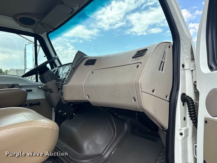 image for item EG6128 2006 Sterling  Acterra sewer jetter truck