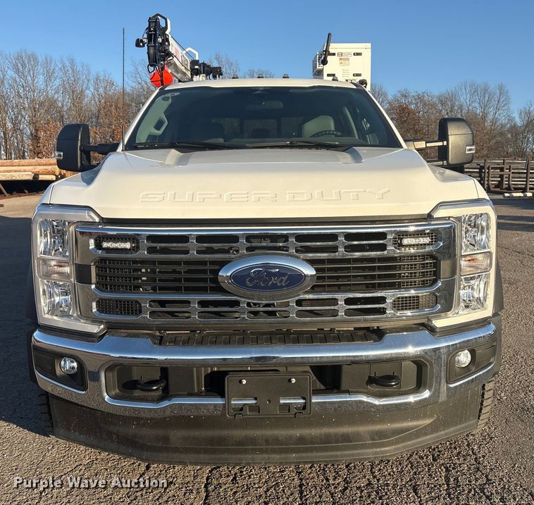 image for item EG8327 2023 Ford F550 XL Crew Cab utility / service truck