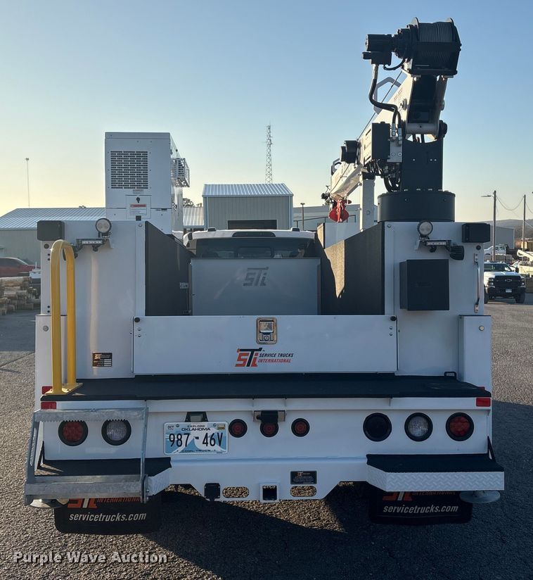 image for item EG8327 2023 Ford F550 XL Crew Cab utility / service truck