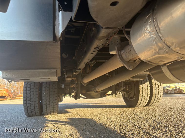 image for item EG8327 2023 Ford F550 XL Crew Cab utility / service truck