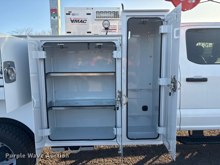 image for item EG8327 2023 Ford F550 XL Crew Cab utility / service truck