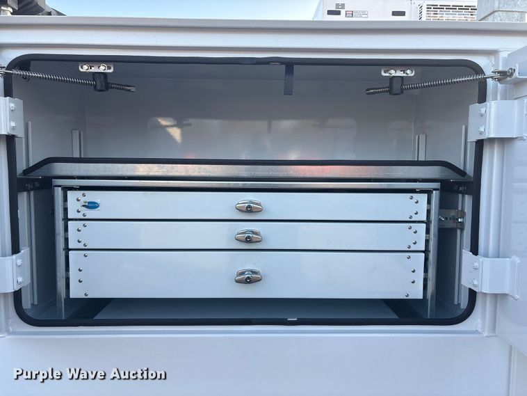 image for item EG8327 2023 Ford F550 XL Crew Cab utility / service truck