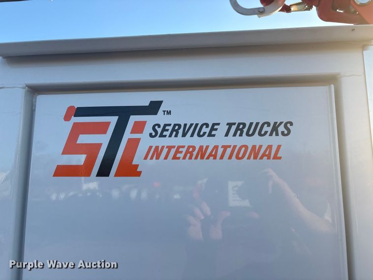 image for item EG8327 2023 Ford F550 XL Crew Cab utility / service truck