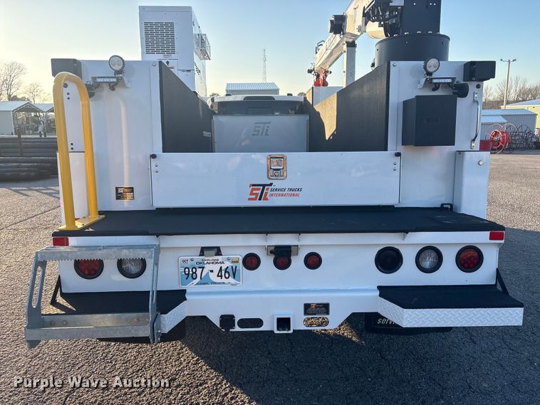 image for item EG8327 2023 Ford F550 XL Crew Cab utility / service truck