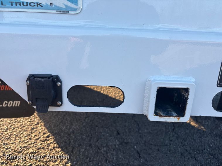 image for item EG8327 2023 Ford F550 XL Crew Cab utility / service truck