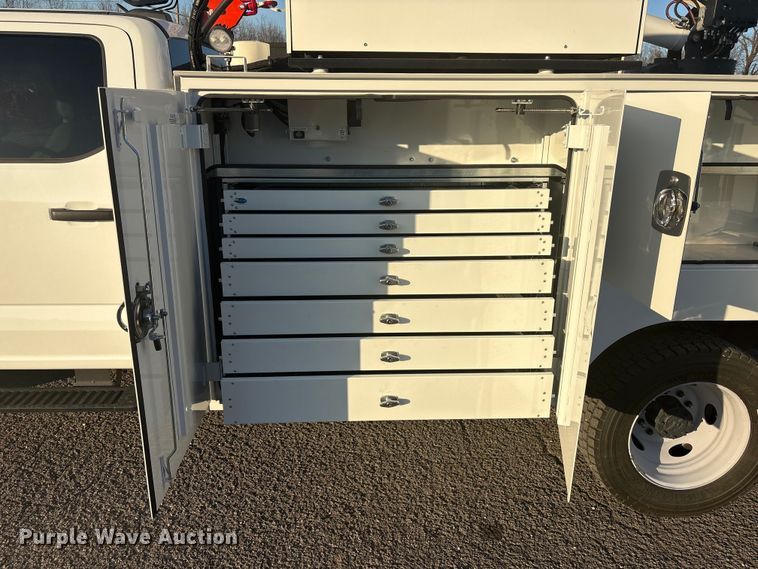 image for item EG8327 2023 Ford F550 XL Crew Cab utility / service truck
