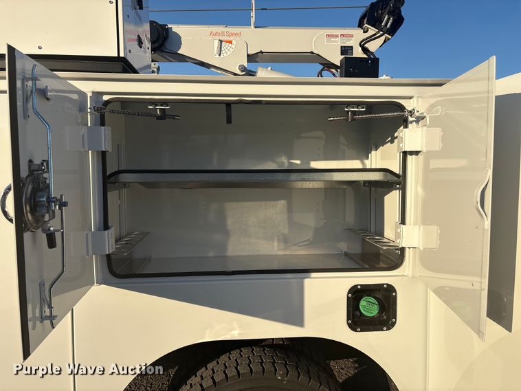 image for item EG8327 2023 Ford F550 XL Crew Cab utility / service truck