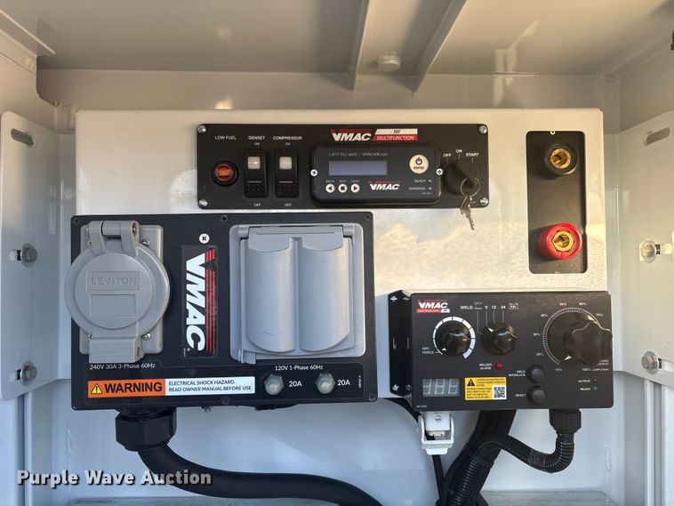 image for item EG8327 2023 Ford F550 XL Crew Cab utility / service truck