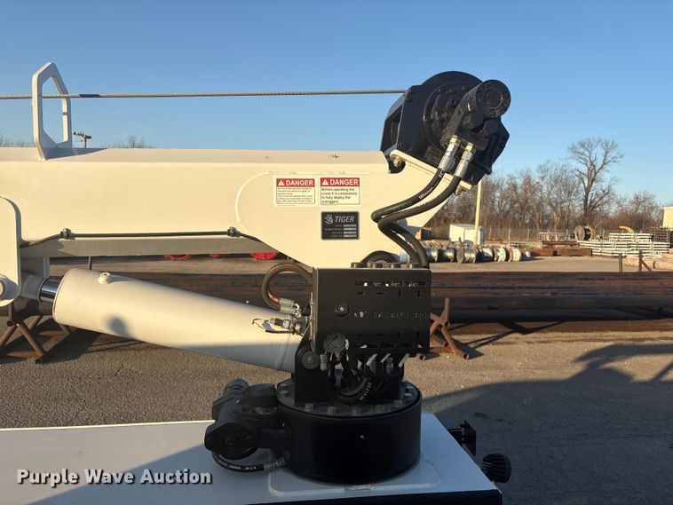 image for item EG8327 2023 Ford F550 XL Crew Cab utility / service truck