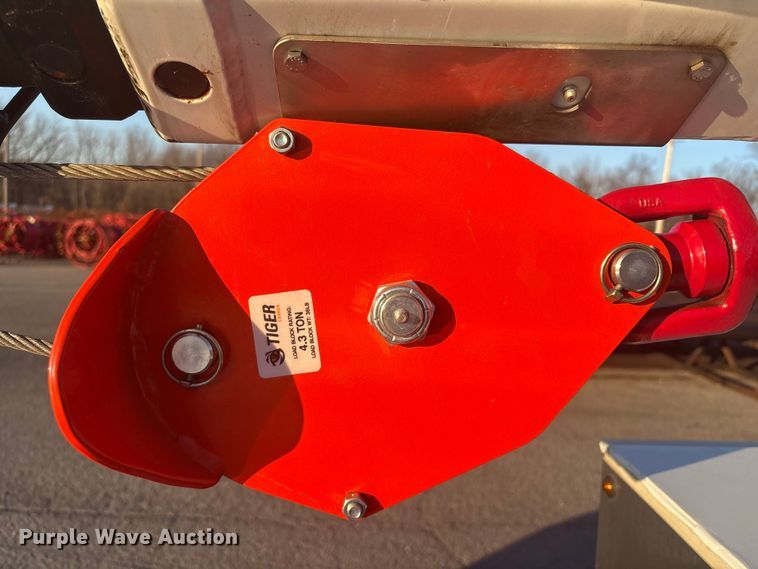 image for item EG8327 2023 Ford F550 XL Crew Cab utility / service truck