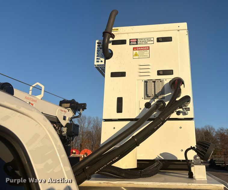 image for item EG8327 2023 Ford F550 XL Crew Cab utility / service truck