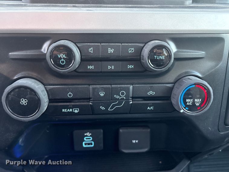 image for item EG8327 2023 Ford F550 XL Crew Cab utility / service truck