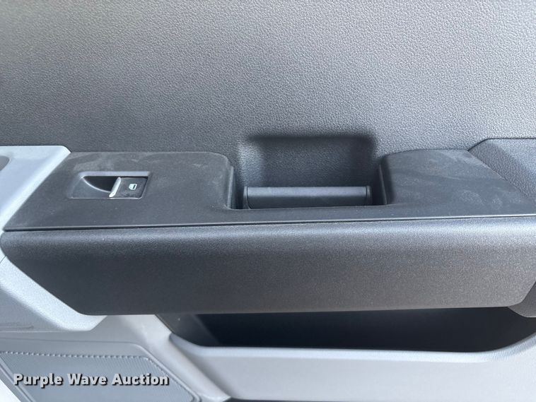 image for item EG8327 2023 Ford F550 XL Crew Cab utility / service truck