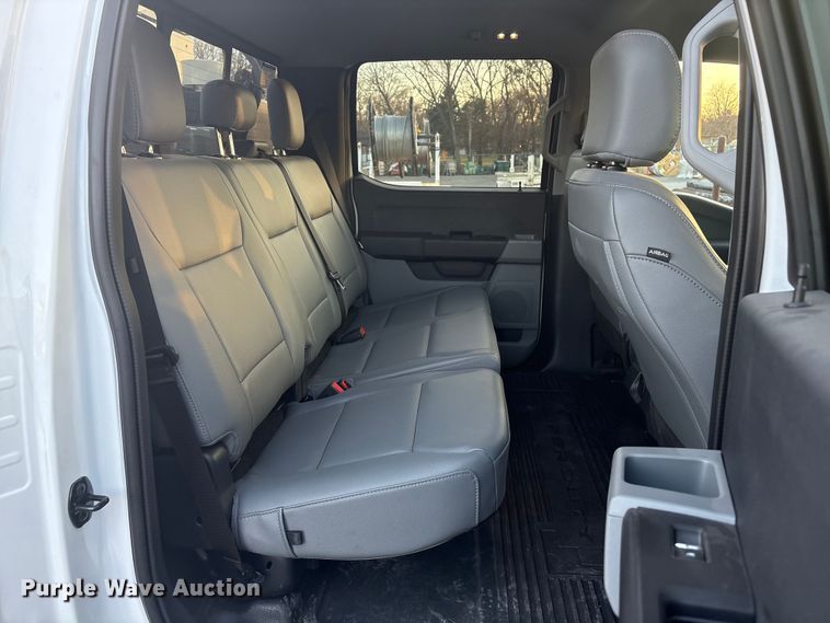 image for item EG8327 2023 Ford F550 XL Crew Cab utility / service truck