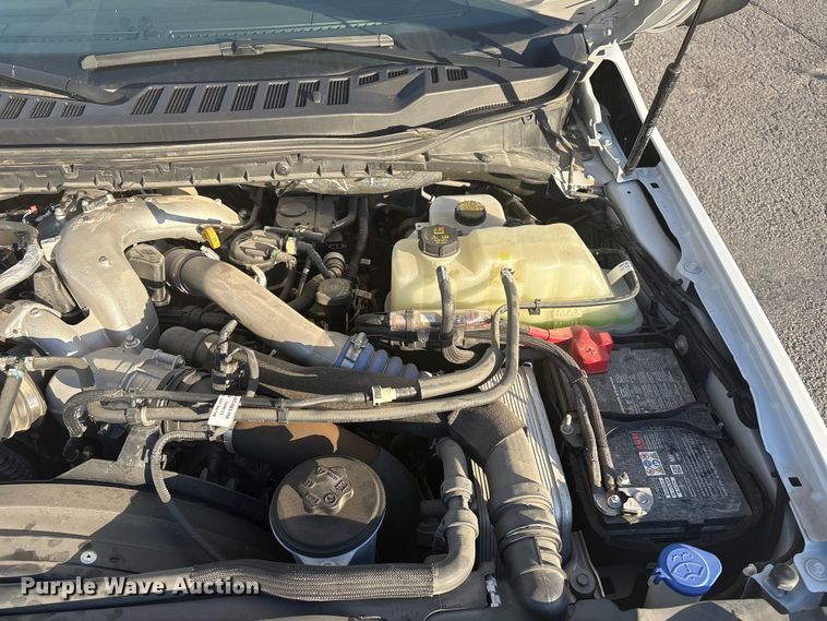 image for item EG8327 2023 Ford F550 XL Crew Cab utility / service truck