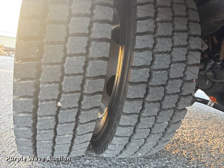 image for item EG8327 2023 Ford F550 XL Crew Cab utility / service truck