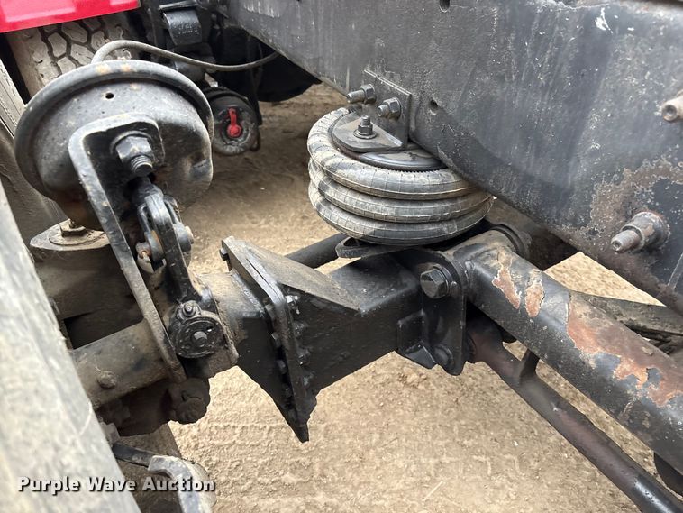 image for item EI5677 2000 Mack CH600 semi truck