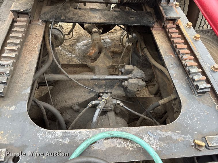 image for item EI5677 2000 Mack CH600 semi truck