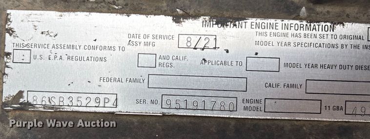 image for item EI5677 2000 Mack CH600 semi truck