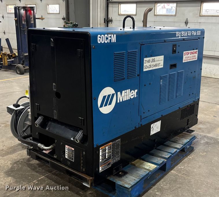 image for item EI5688 2012 Miller Big Blue 600 Air Pak welder/generator