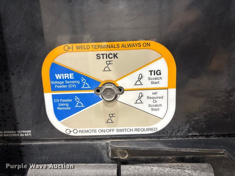 image for item EI5688 2012 Miller Big Blue 600 Air Pak welder/generator