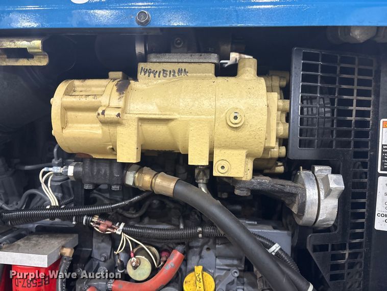 image for item EI5688 2012 Miller Big Blue 600 Air Pak welder/generator