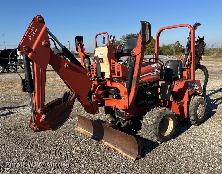 image for item EN0652 2007 Ditch Witch RT40 trencher