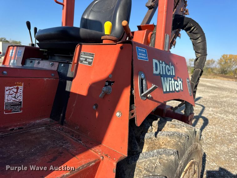 image for item EN0652 2007 Ditch Witch RT40 trencher