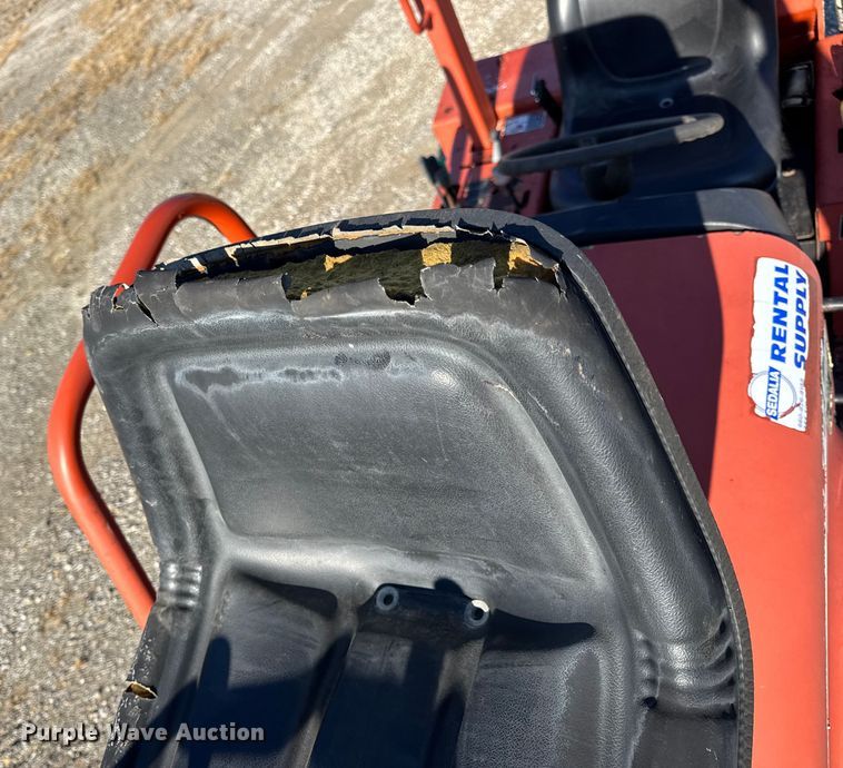 image for item EN0652 2007 Ditch Witch RT40 trencher