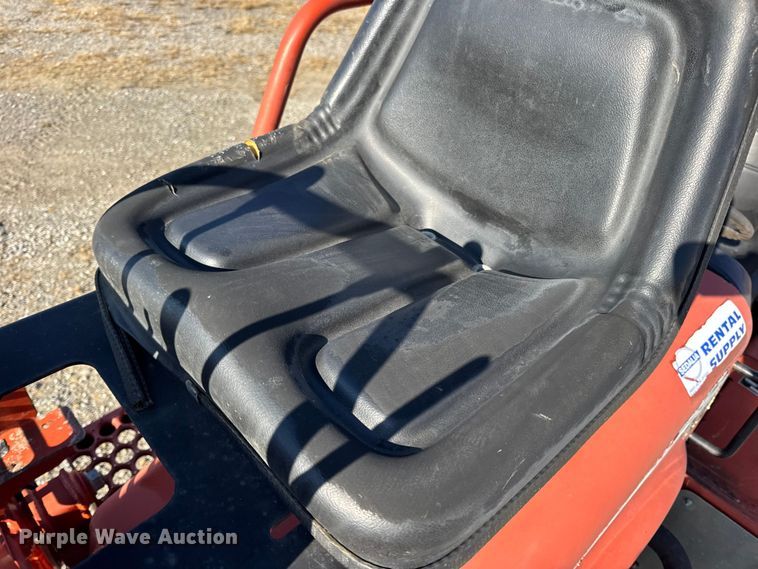 image for item EN0652 2007 Ditch Witch RT40 trencher