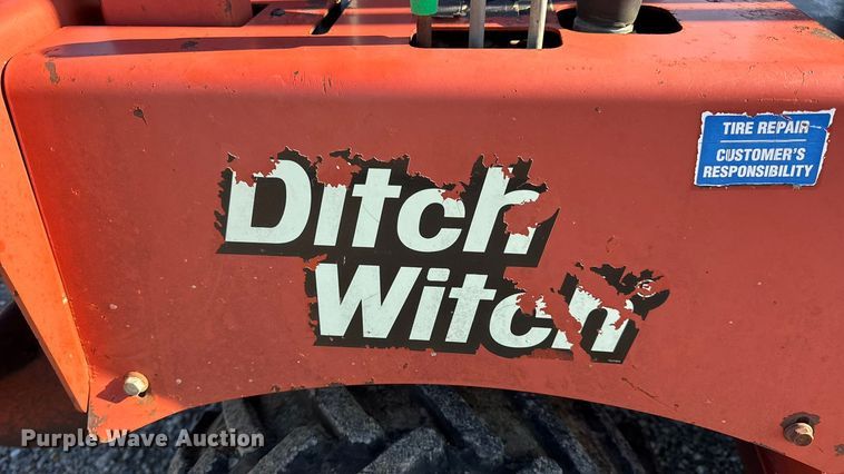 image for item EN0652 2007 Ditch Witch RT40 trencher