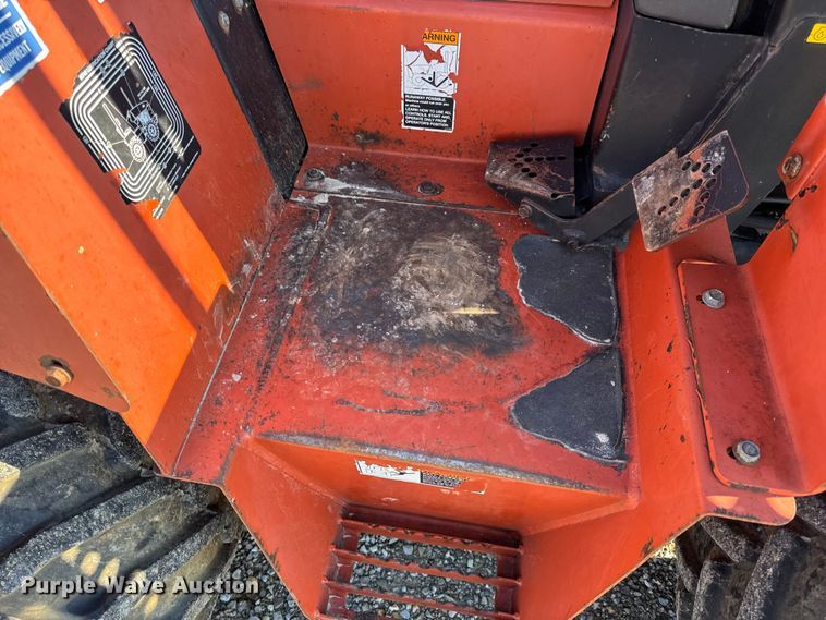 image for item EN0652 2007 Ditch Witch RT40 trencher