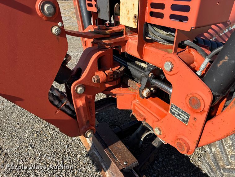 image for item EN0652 2007 Ditch Witch RT40 trencher