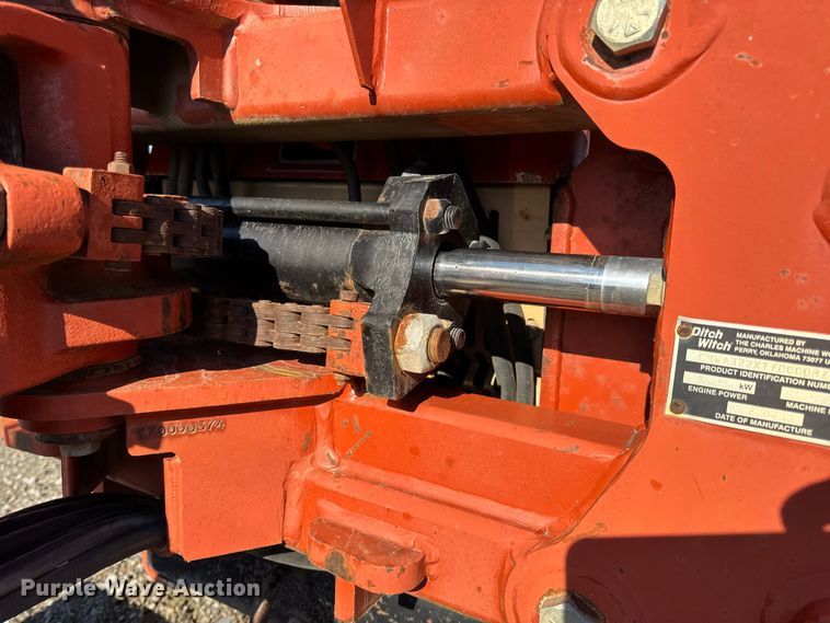 image for item EN0652 2007 Ditch Witch RT40 trencher