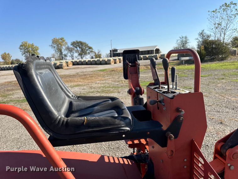 image for item EN0652 2007 Ditch Witch RT40 trencher