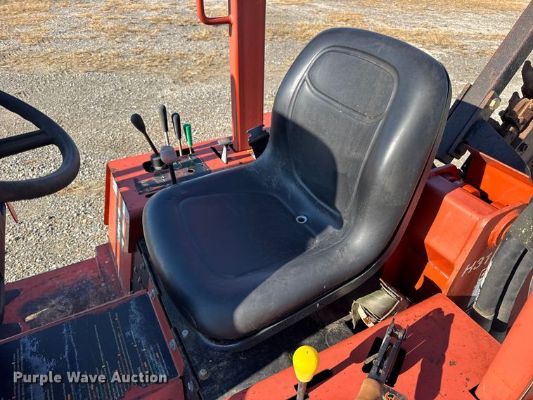 image for item EN0652 2007 Ditch Witch RT40 trencher