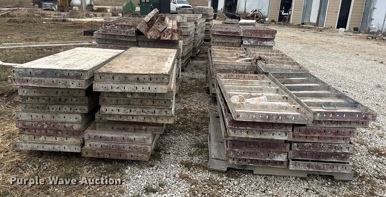 image for item EN0795 Approximately 200 concrete forms