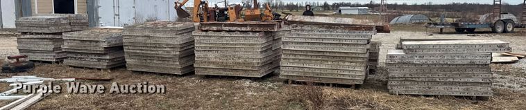 image for item EN0795 Approximately 200 concrete forms