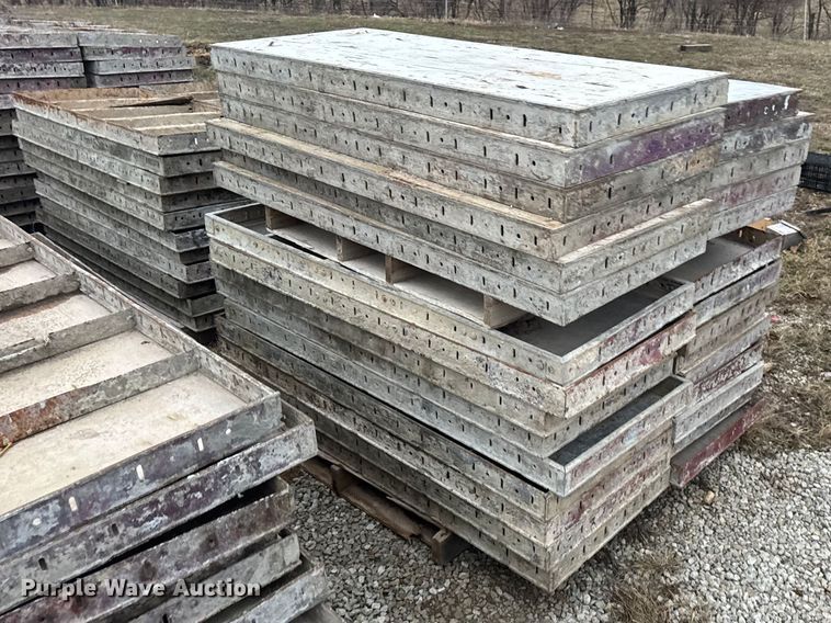 image for item EN0795 Approximately 200 concrete forms