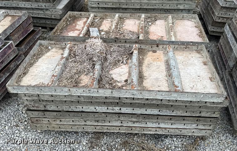 image for item EN0795 Approximately 200 concrete forms