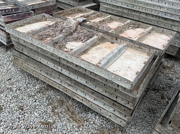 image for item EN0795 Approximately 200 concrete forms