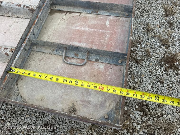 image for item EN0795 Approximately 200 concrete forms